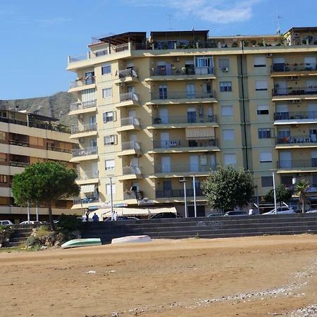 Lullymia Acomodação com café da manhã Crotone Exterior foto