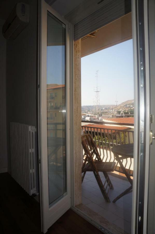 Lullymia Acomodação com café da manhã Crotone Exterior foto